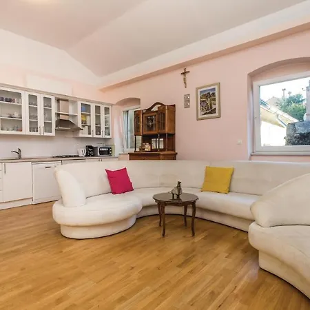 Будинок відпочинку Cozy In With Wifi *